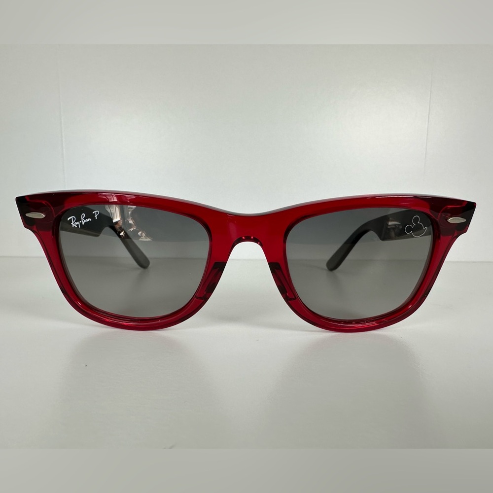 Ray-Ban Disney Wayfarer Mickey Sunglasses